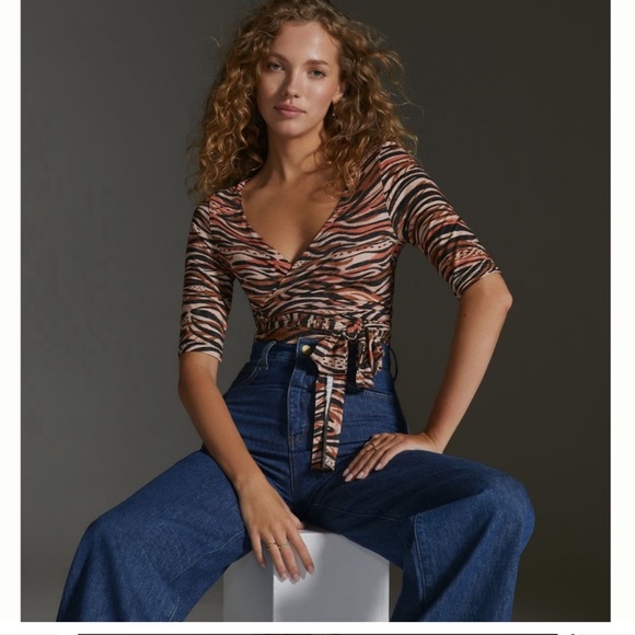 NWT animal print wrap top anthro - Picture 7 of 9